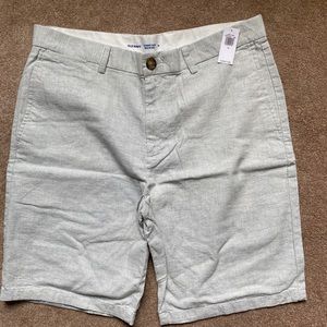 old navy ultimate slim 10" inseam shorts  Green NWT 34